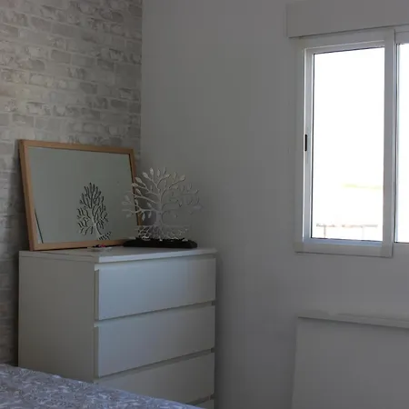1 Persona En Luminoso Apto A 5 Minutos De La Playa Homestay *